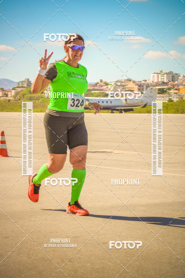 Compra tus fotos del eventoCorrida Hangar 942 En Fotop