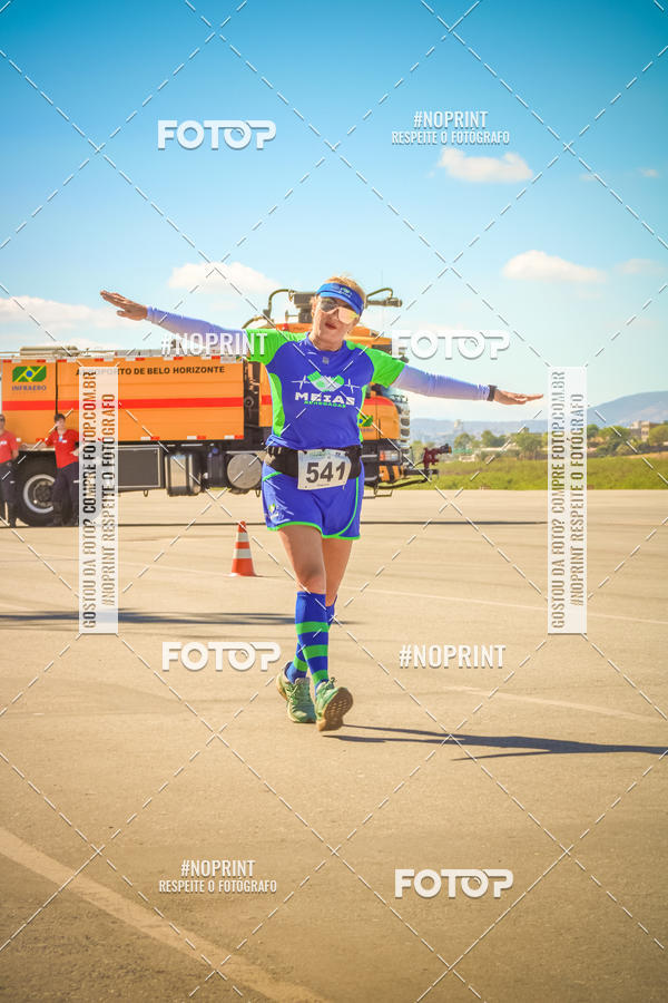 Compra tus fotos del eventoCorrida Hangar 942 En Fotop