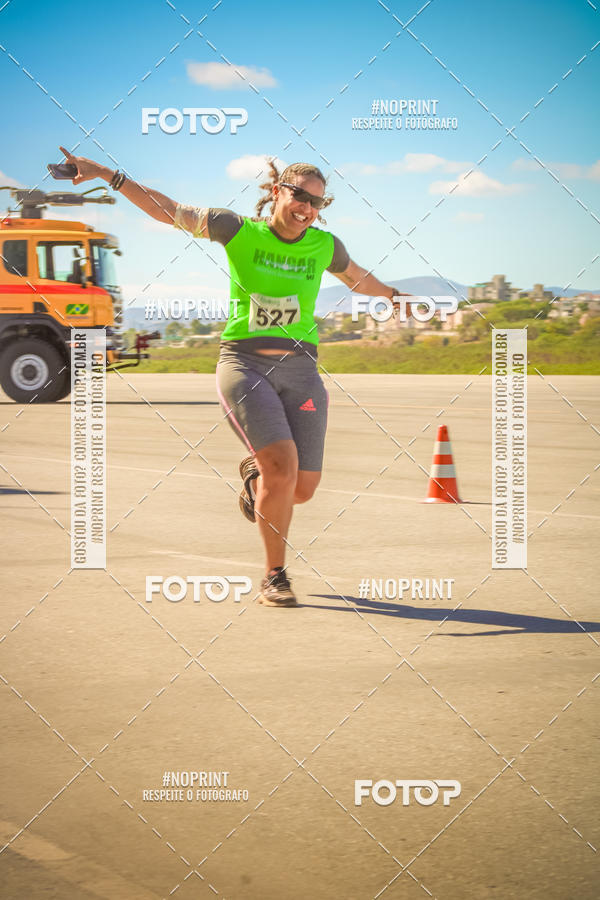 Achetez vos photos de l'vnementCorrida Hangar 942 sur Fotop