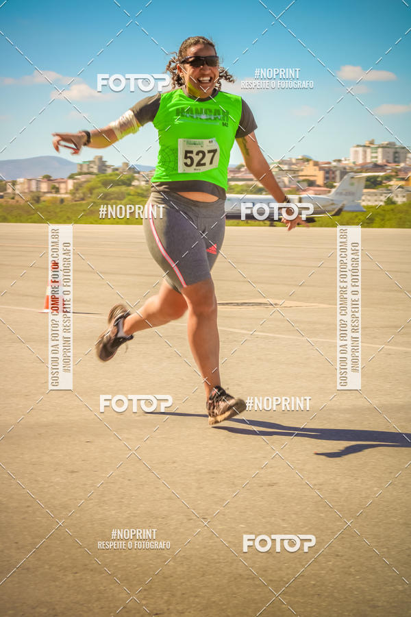 Achetez vos photos de l'vnementCorrida Hangar 942 sur Fotop