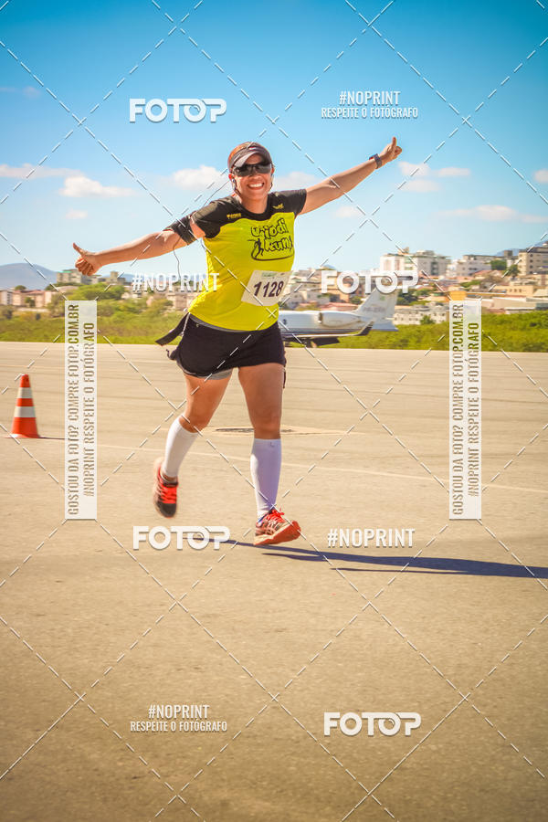 Achetez vos photos de l'vnementCorrida Hangar 942 sur Fotop