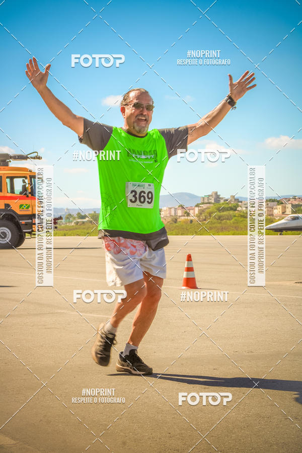 Buy your photos of the eventCorrida Hangar 942 on Fotop