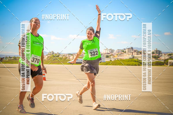 Buy your photos of the eventCorrida Hangar 942 on Fotop