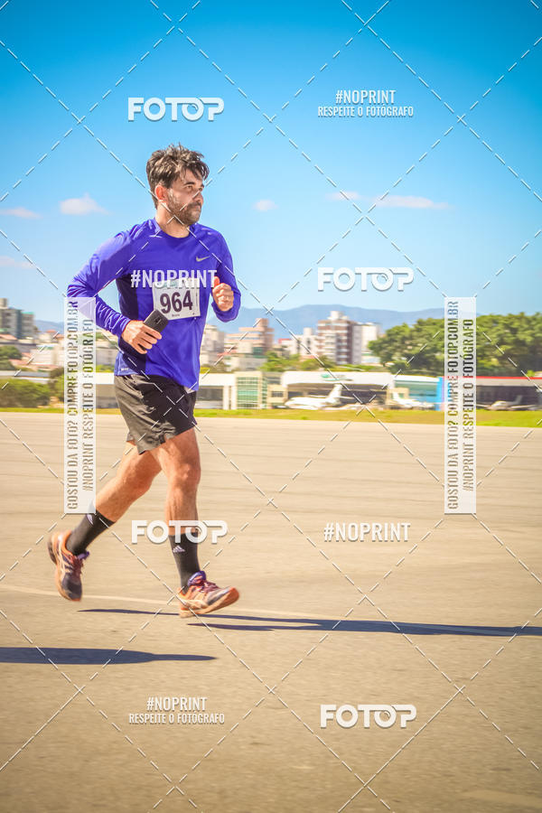 Buy your photos of the eventCorrida Hangar 942 on Fotop