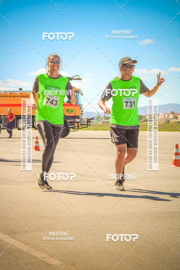 Buy your photos of the eventCorrida Hangar 942 on Fotop