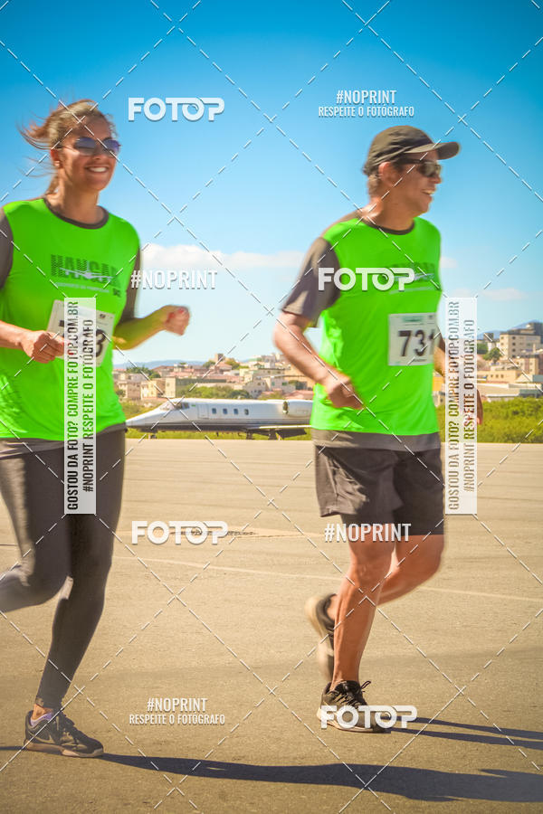 Buy your photos of the eventCorrida Hangar 942 on Fotop