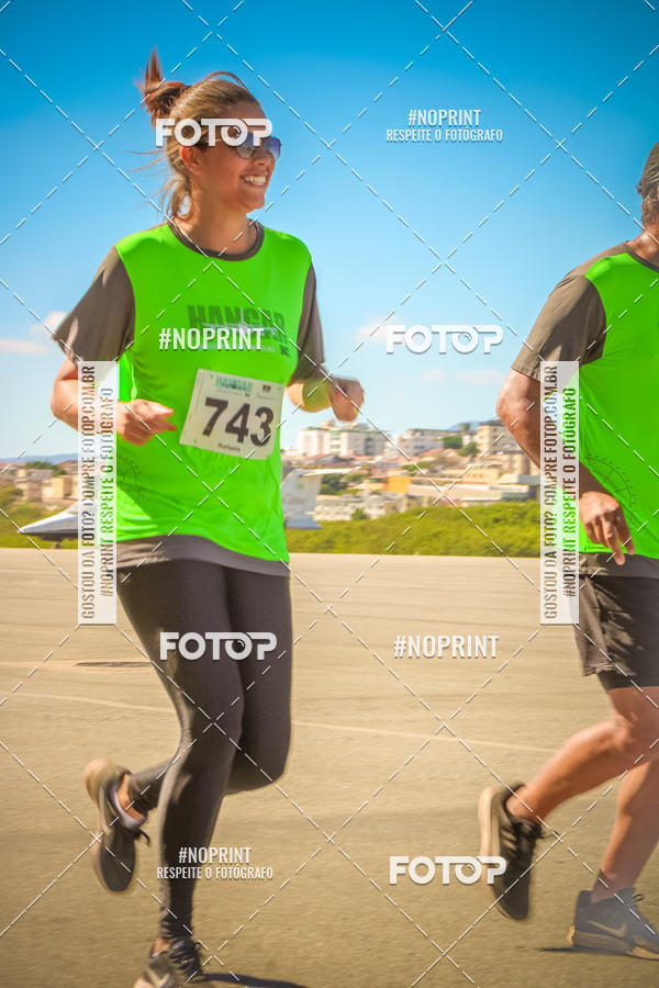 Buy your photos of the eventCorrida Hangar 942 on Fotop