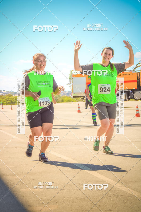 Buy your photos of the eventCorrida Hangar 942 on Fotop