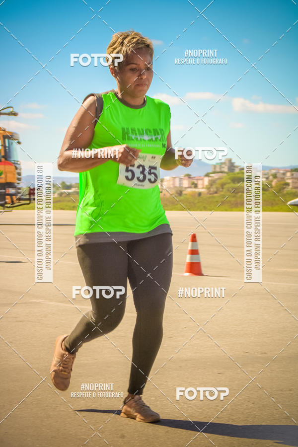 Buy your photos of the eventCorrida Hangar 942 on Fotop