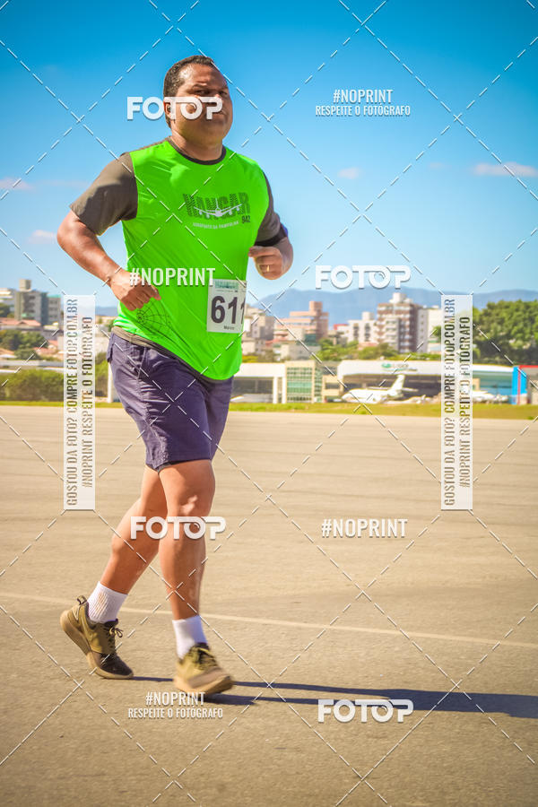 Buy your photos of the eventCorrida Hangar 942 on Fotop