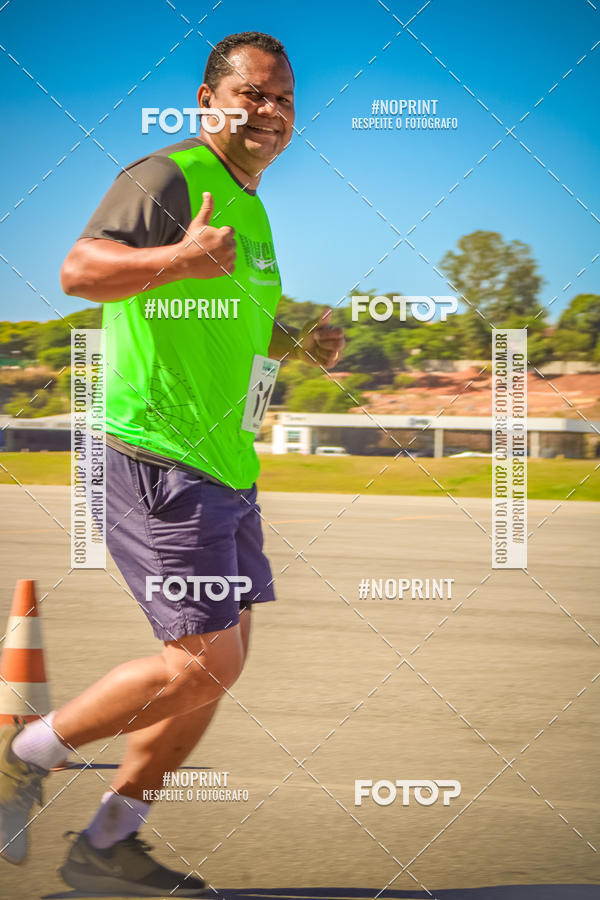 Buy your photos of the eventCorrida Hangar 942 on Fotop