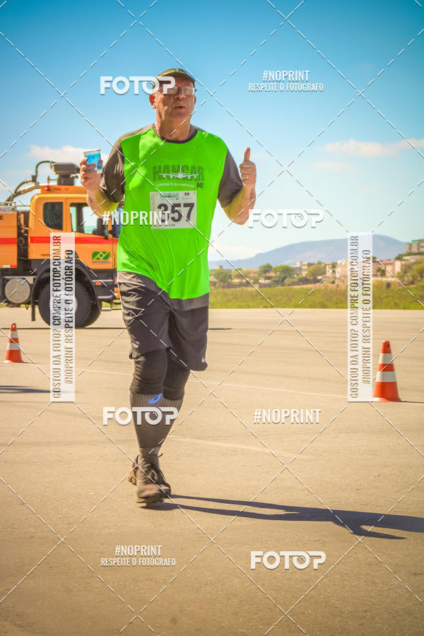 Buy your photos of the eventCorrida Hangar 942 on Fotop