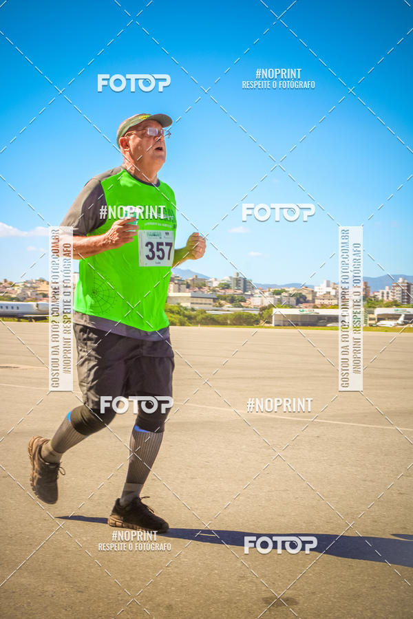 Buy your photos of the eventCorrida Hangar 942 on Fotop