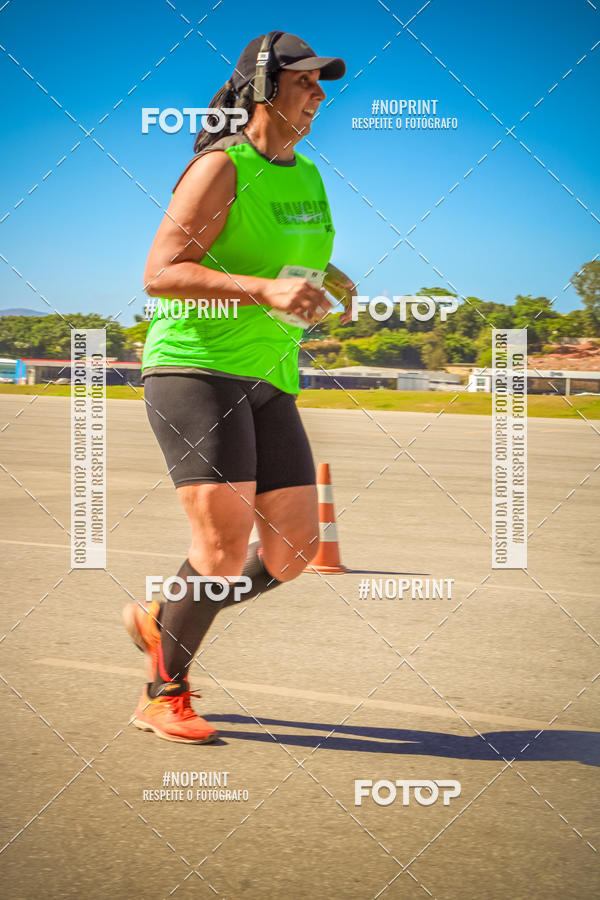 Compra tus fotos del eventoCorrida Hangar 942 En Fotop