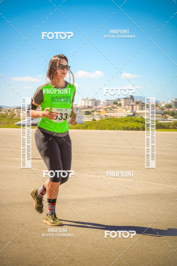 Achetez vos photos de l'vnementCorrida Hangar 942 sur Fotop