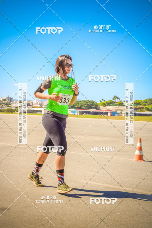 Achetez vos photos de l'vnementCorrida Hangar 942 sur Fotop