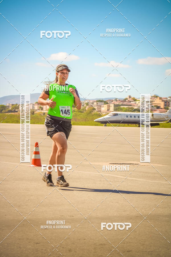 Achetez vos photos de l'vnementCorrida Hangar 942 sur Fotop