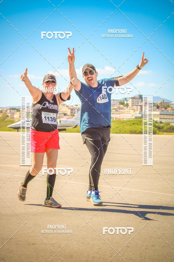 Achetez vos photos de l'vnementCorrida Hangar 942 sur Fotop