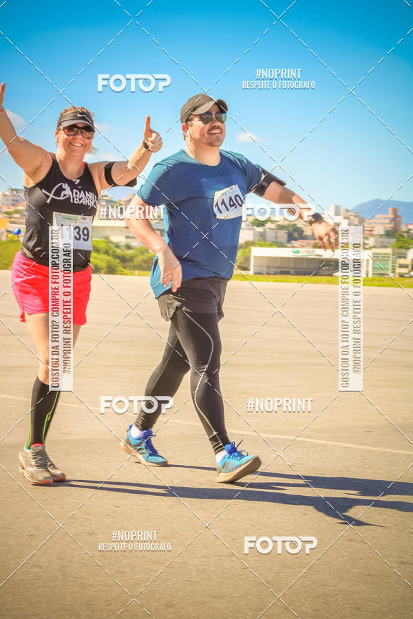 Achetez vos photos de l'vnementCorrida Hangar 942 sur Fotop