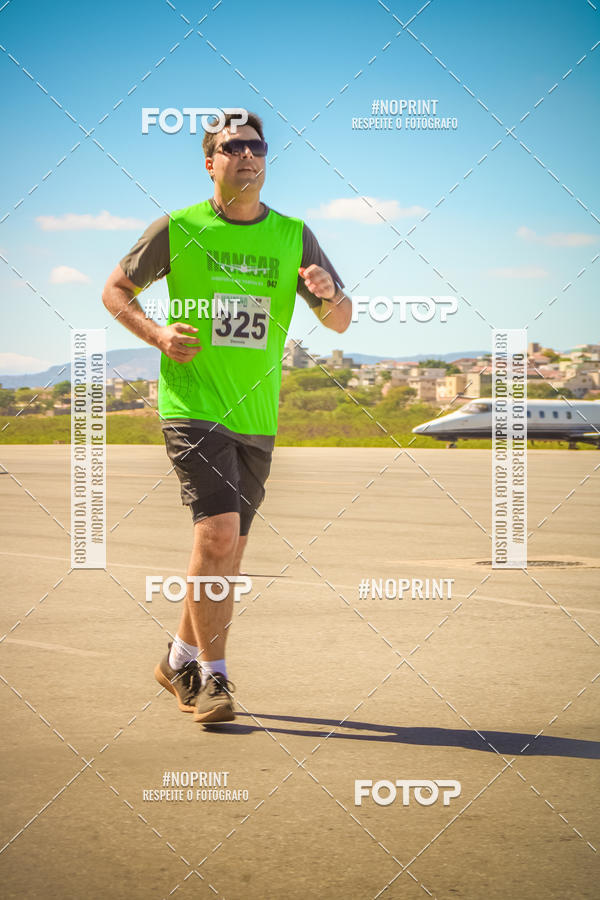 Compra tus fotos del eventoCorrida Hangar 942 En Fotop