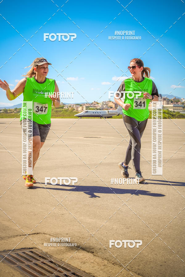 Compra tus fotos del eventoCorrida Hangar 942 En Fotop