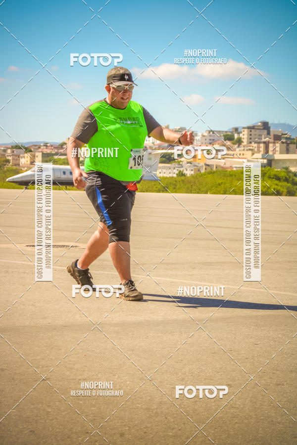 Compra tus fotos del eventoCorrida Hangar 942 En Fotop