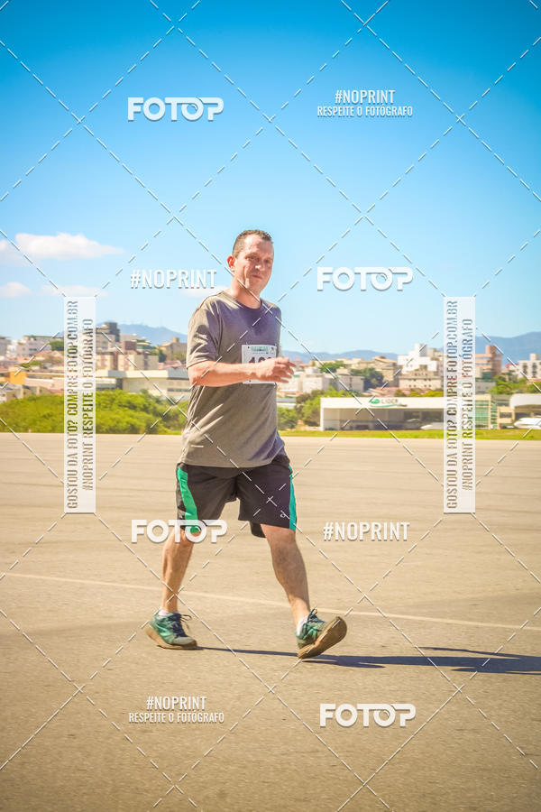 Compra tus fotos del eventoCorrida Hangar 942 En Fotop