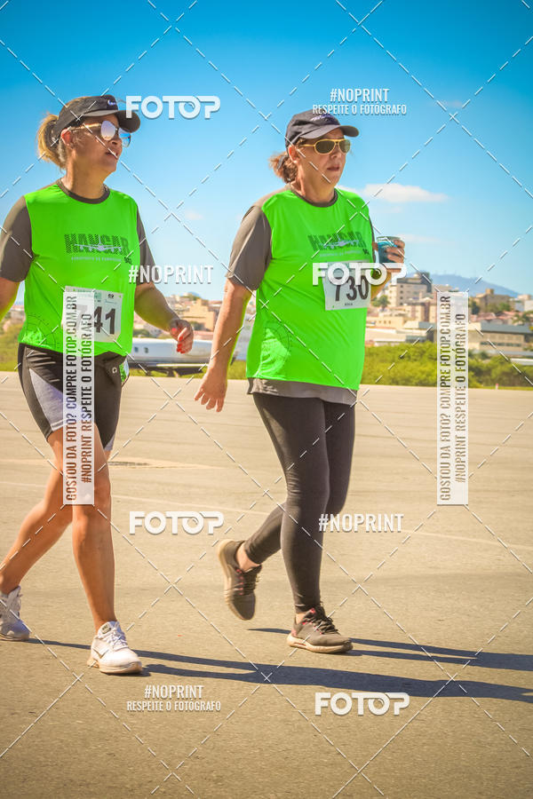 Compra tus fotos del eventoCorrida Hangar 942 En Fotop