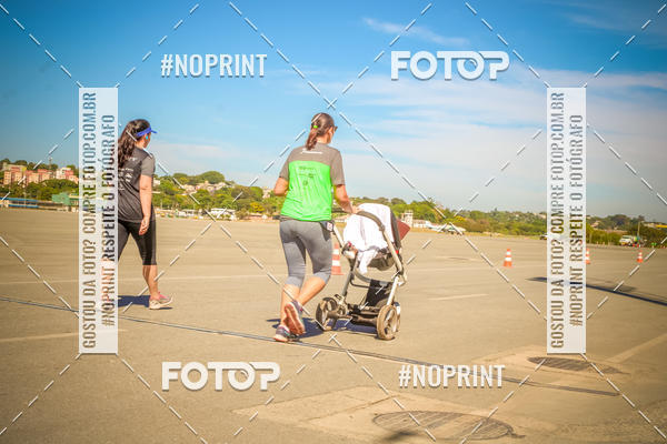 Compra tus fotos del eventoCorrida Hangar 942 En Fotop