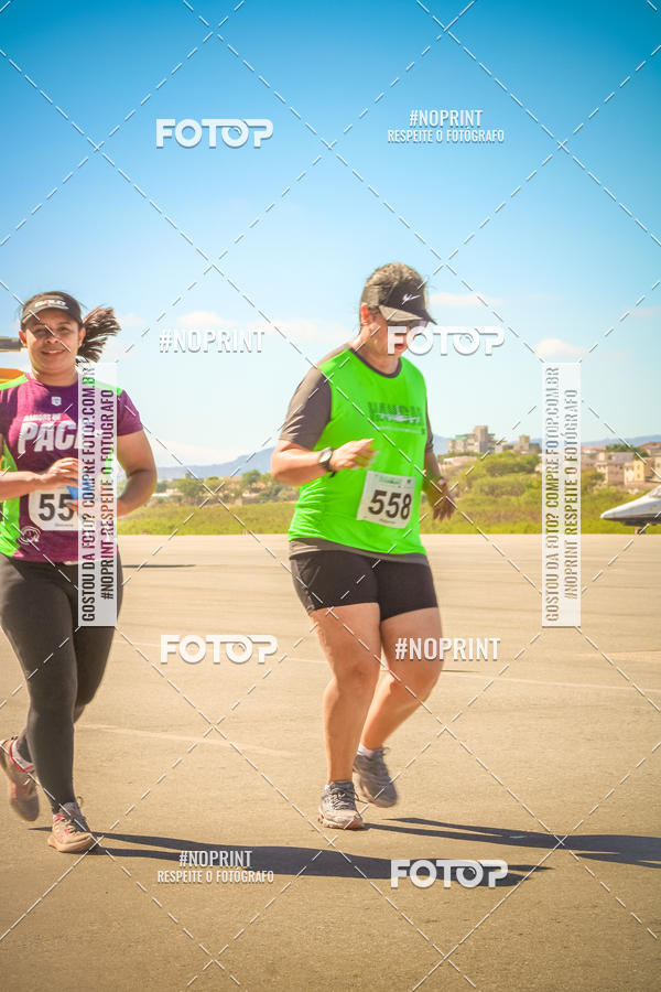 Compra tus fotos del eventoCorrida Hangar 942 En Fotop