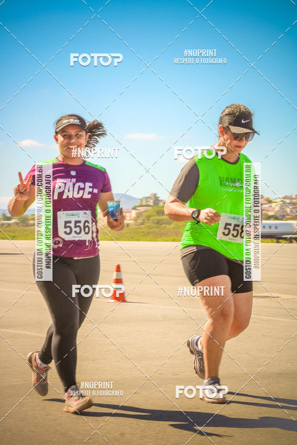 Compra tus fotos del eventoCorrida Hangar 942 En Fotop