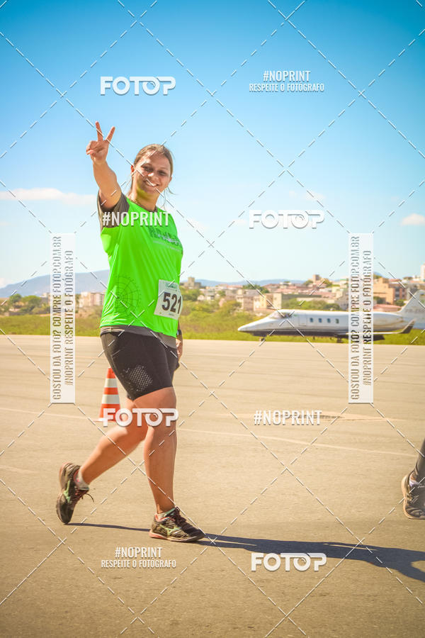 Achetez vos photos de l'vnementCorrida Hangar 942 sur Fotop