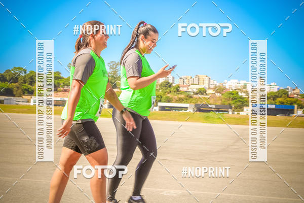 Achetez vos photos de l'vnementCorrida Hangar 942 sur Fotop