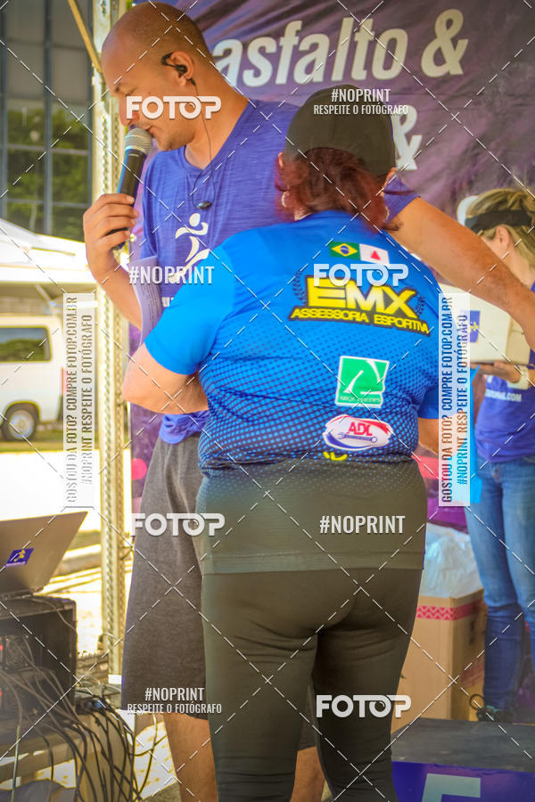 Achetez vos photos de l'vnementCorrida Hangar 942 sur Fotop