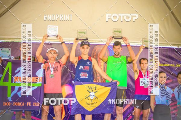 Achetez vos photos de l'vnementCorrida Hangar 942 sur Fotop