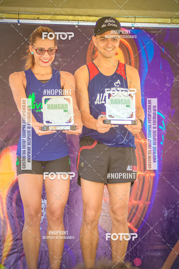 Achetez vos photos de l'vnementCorrida Hangar 942 sur Fotop