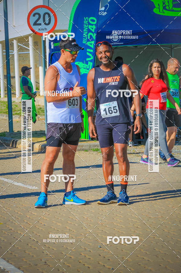 Achetez vos photos de l'vnementCorrida Hangar 942 sur Fotop