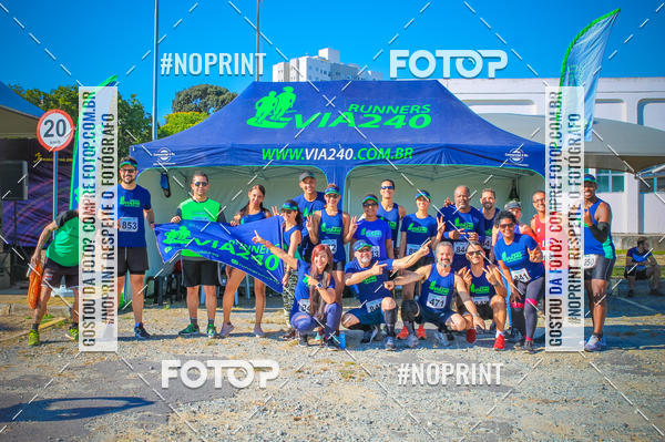 Achetez vos photos de l'vnementCorrida Hangar 942 sur Fotop