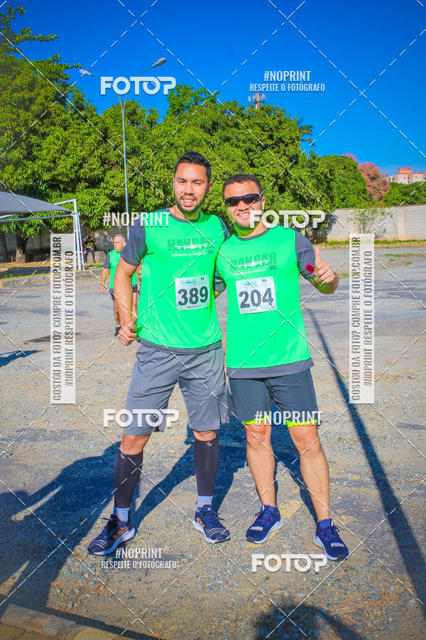 Achetez vos photos de l'vnementCorrida Hangar 942 sur Fotop