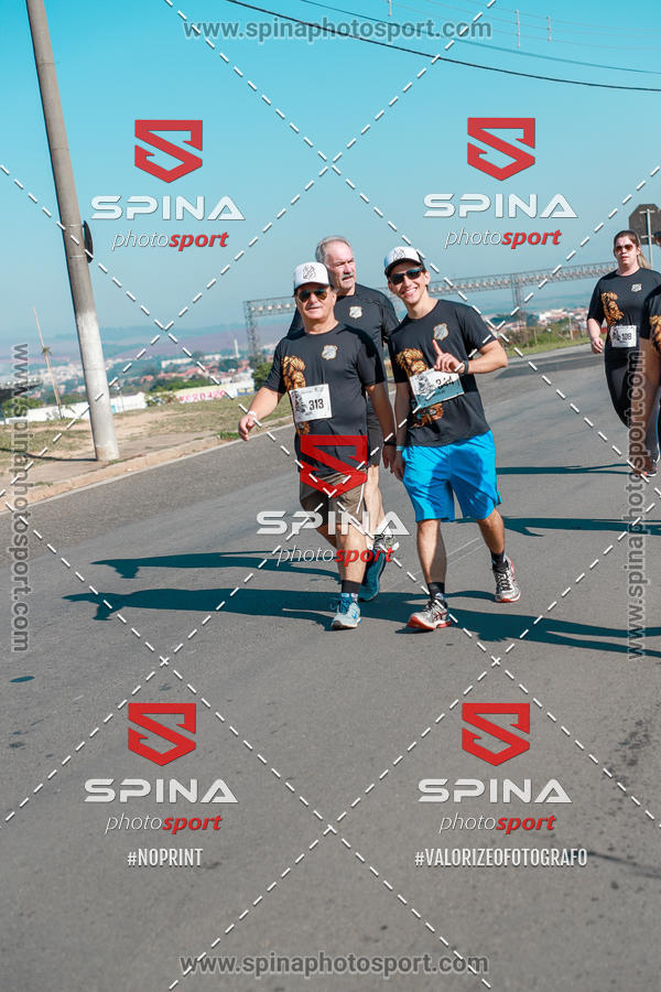 Buy your photos of the eventCorrida Vai Le�o - 2019  on Fotop