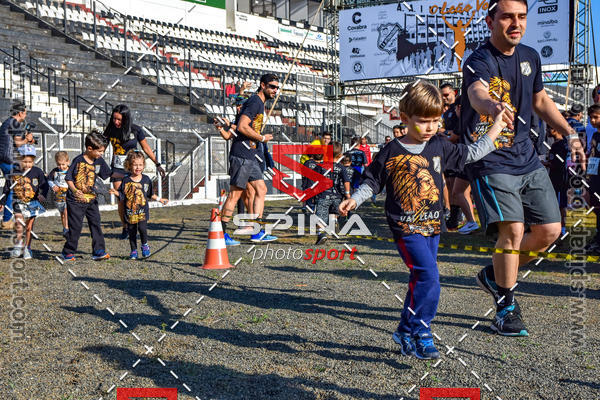 Buy your photos of the eventCorrida Vai Le�o - 2019  on Fotop
