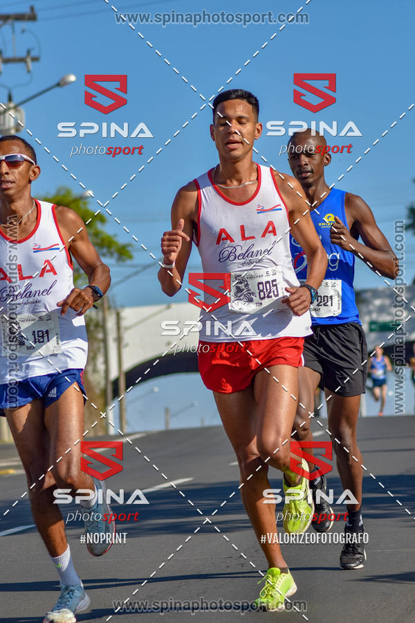 Buy your photos of the eventCorrida Vai Le�o - 2019  on Fotop