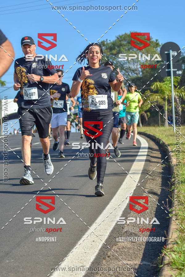 Buy your photos of the eventCorrida Vai Le�o - 2019  on Fotop