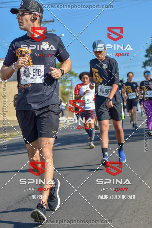 Buy your photos of the eventCorrida Vai Le�o - 2019  on Fotop