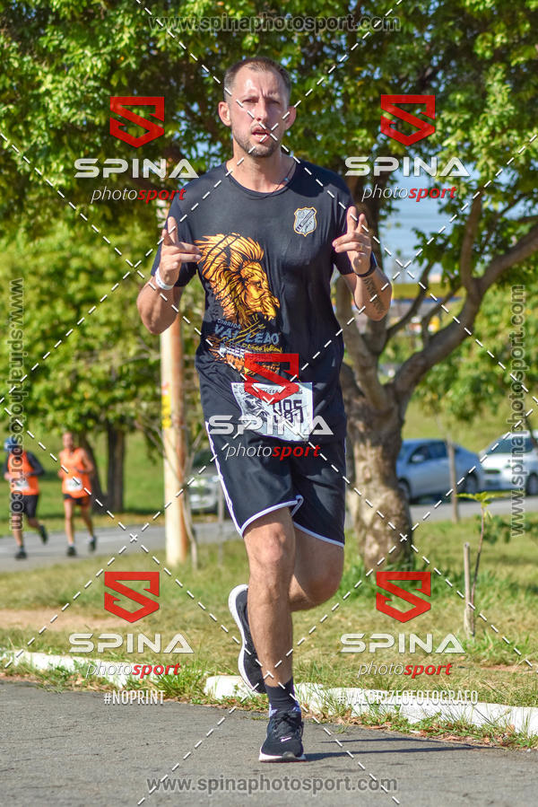 Buy your photos of the eventCorrida Vai Le�o - 2019  on Fotop