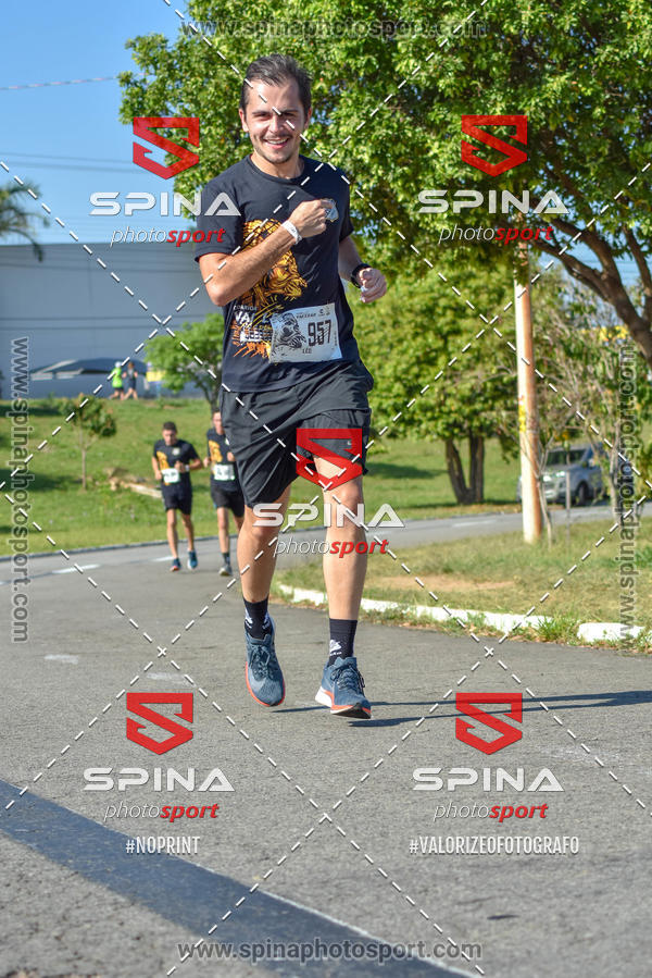 Buy your photos of the eventCorrida Vai Le�o - 2019  on Fotop