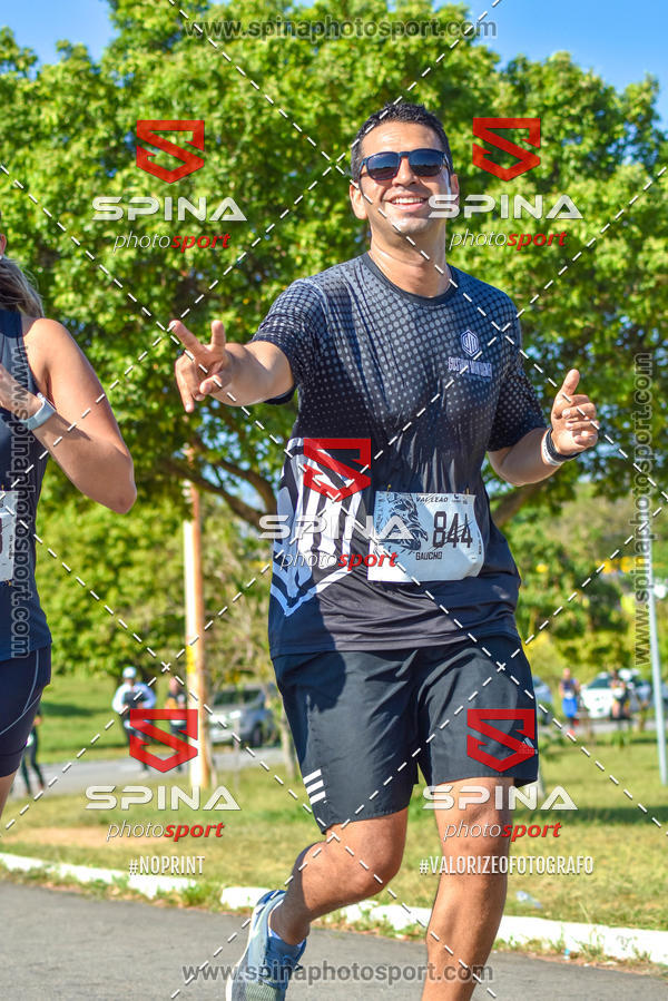 Buy your photos of the eventCorrida Vai Le�o - 2019  on Fotop
