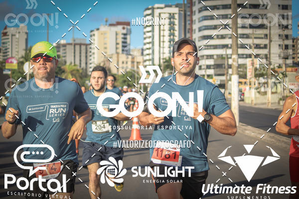 Buy your photos of the eventTrack e Field Run Series - SunRise on Fotop