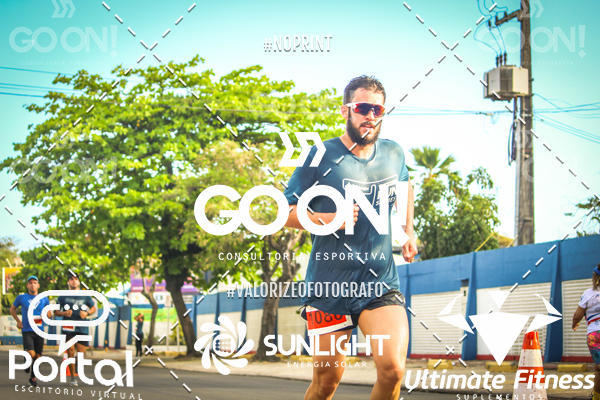 Buy your photos of the eventTrack e Field Run Series - SunRise on Fotop