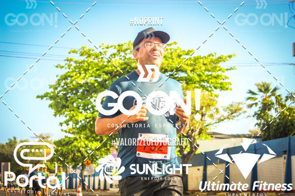 Buy your photos of the eventTrack e Field Run Series - SunRise on Fotop